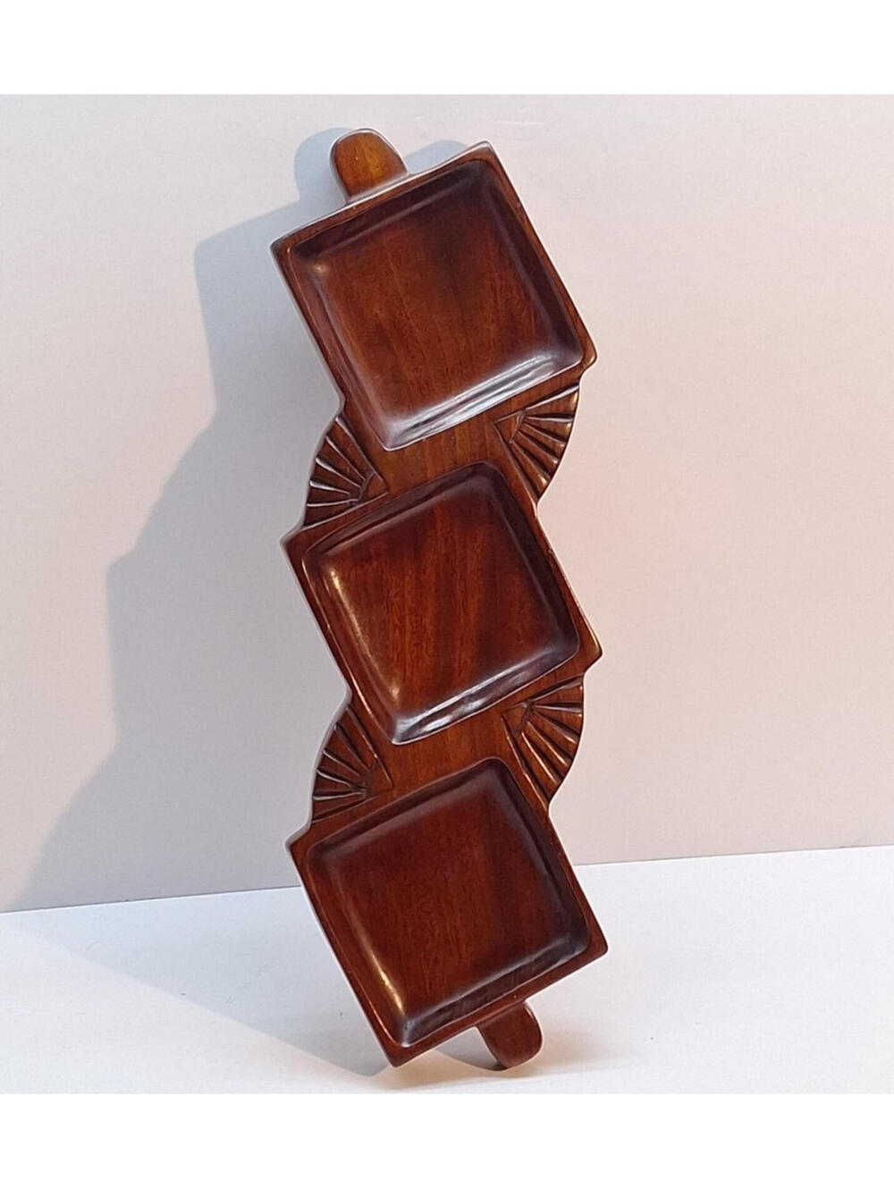 Solid Mahogany Carved 3 Compartment Serving Tray Made in Hayti Port-au-Prince - Picture 3 of 9